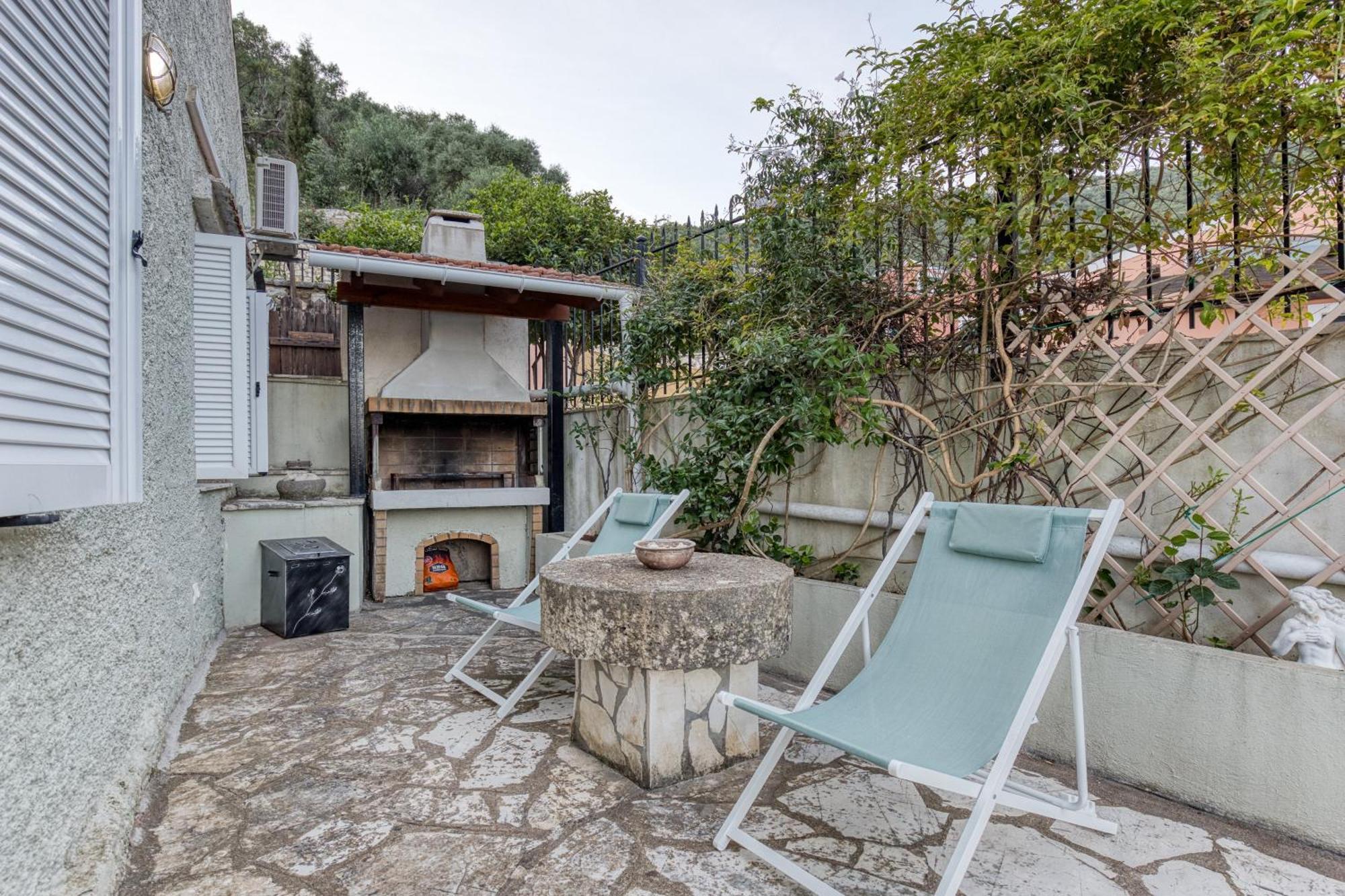 Villa Angeliki By Tsiolis Family Katávolos Exterior foto